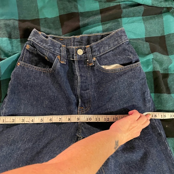 Vintage 501s women’s specific shrink to fit Levi’s - Picture 8 of 11